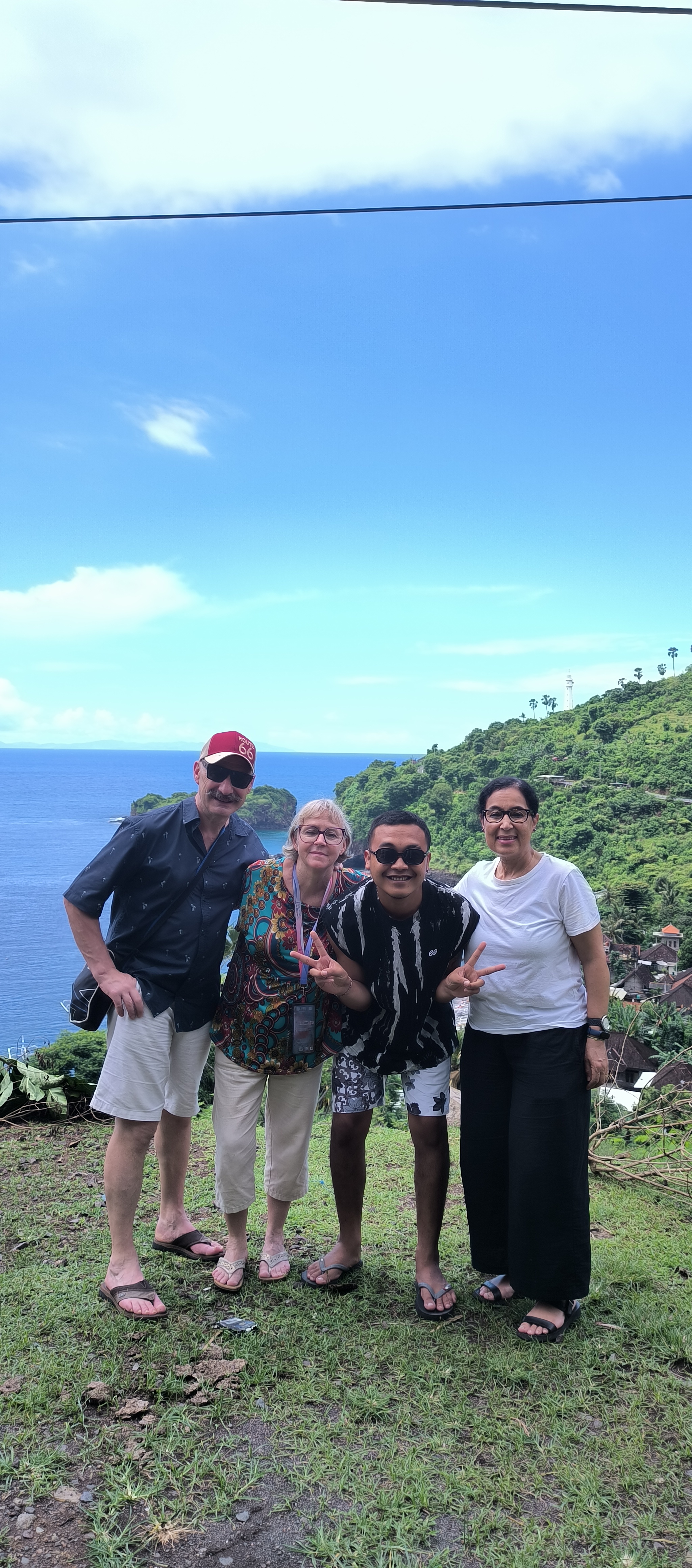 Eric, Pascale, Dodo et Faouzia